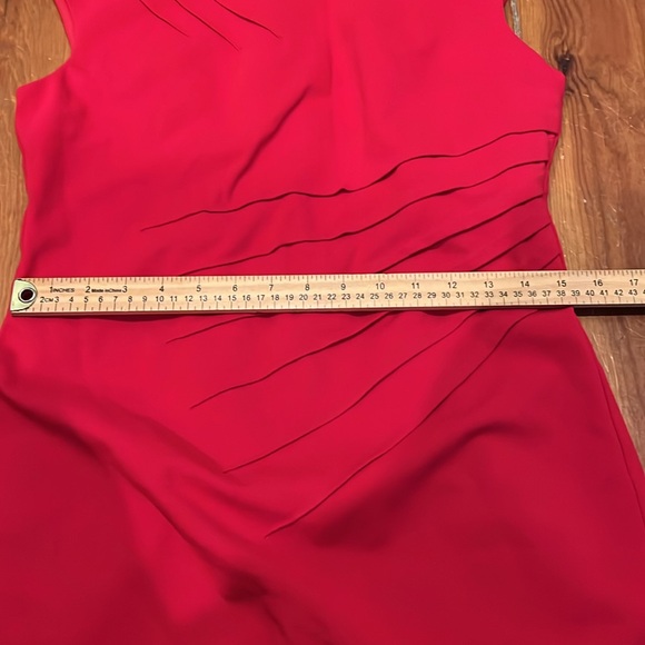 Stunning Elegant Vintage Caché Red Fitted Asymmetrical Neckline Dress NWT - Picture 13 of 15